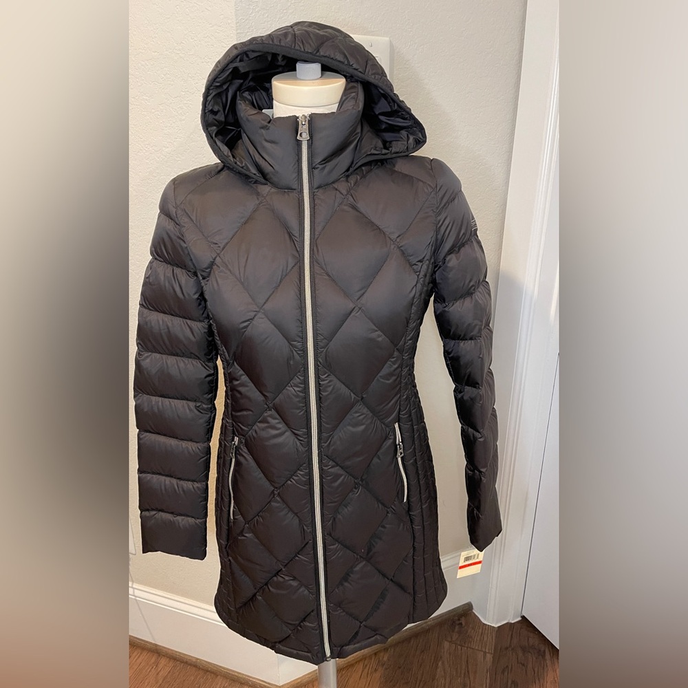 Lucky Brand Women's Black Down Jacket, Coat with hood. XSmall NWT